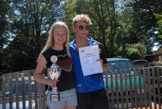 Gautinger Meisterin Nike Tack und Gautinger Meister Florian Golda